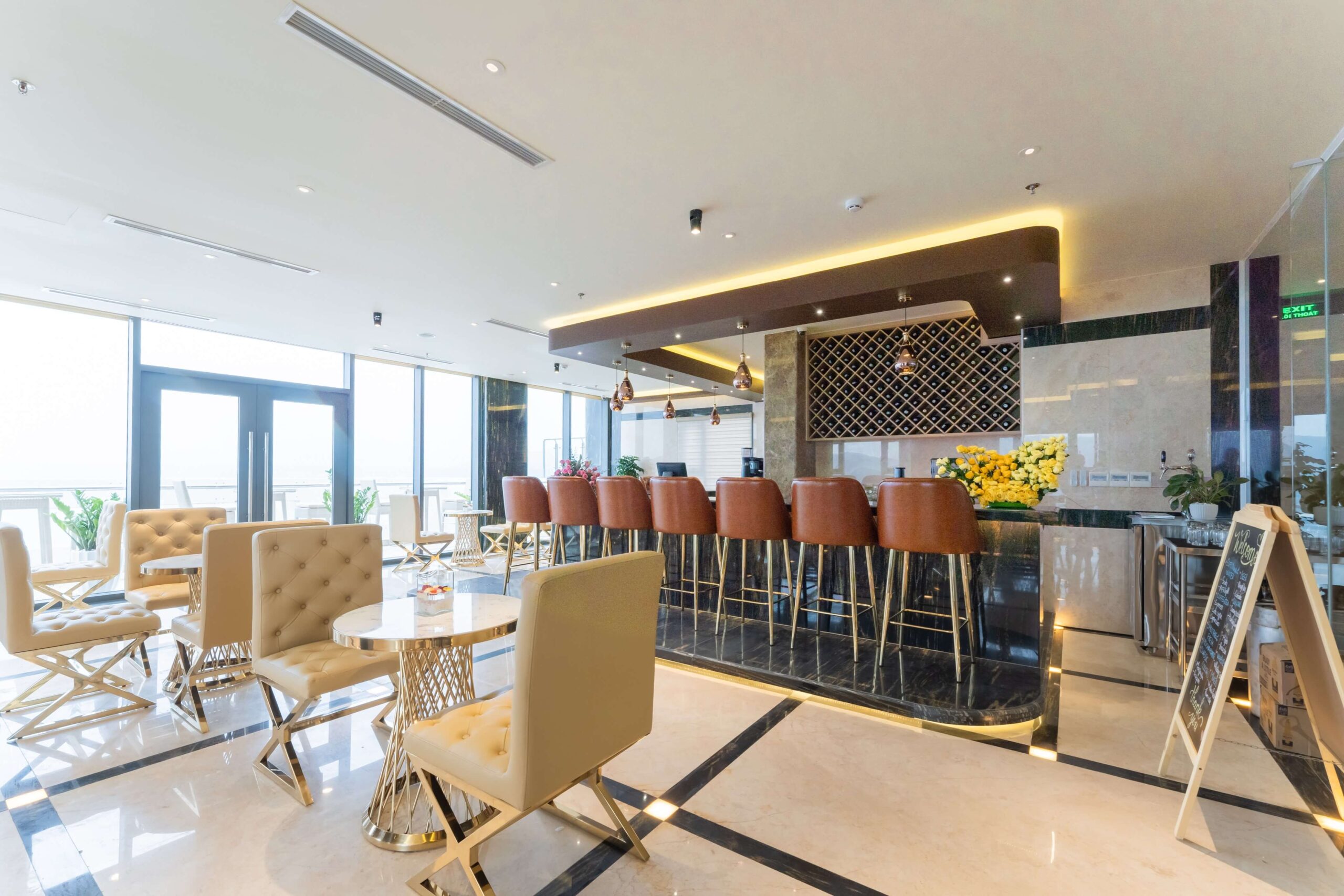 khách sạn 4 sao Quy Nhơn