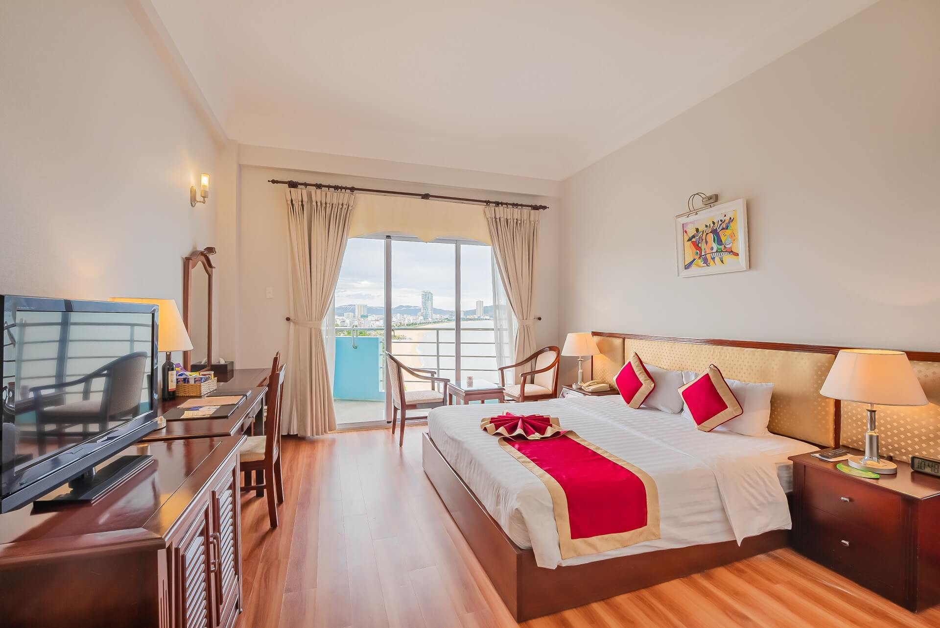 khách sạn 4 sao Quy Nhơn