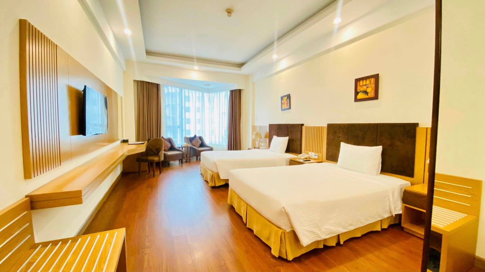 khách sạn 4 sao Quy Nhơn